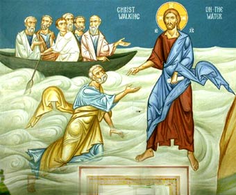 "Хождение по водам", икона; Христос не смотрит на апостола Петра, а смотрит на зрителя